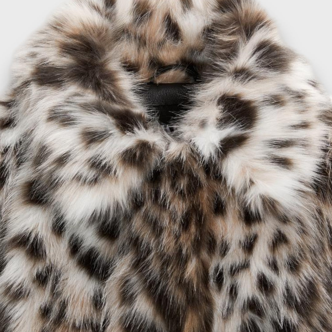 Leoline – Kunstleren jas met dierenprint