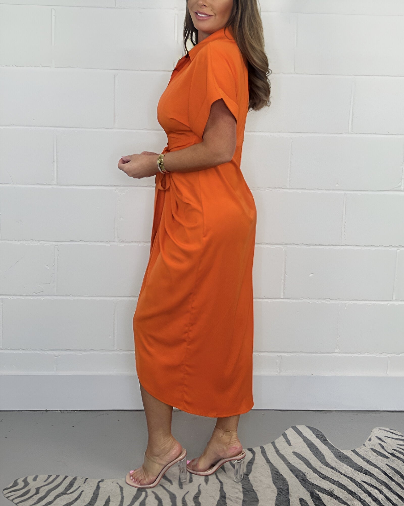 Koelman | Geplooide Jurk met Revers – Elegant, Luchtig & Flatterend