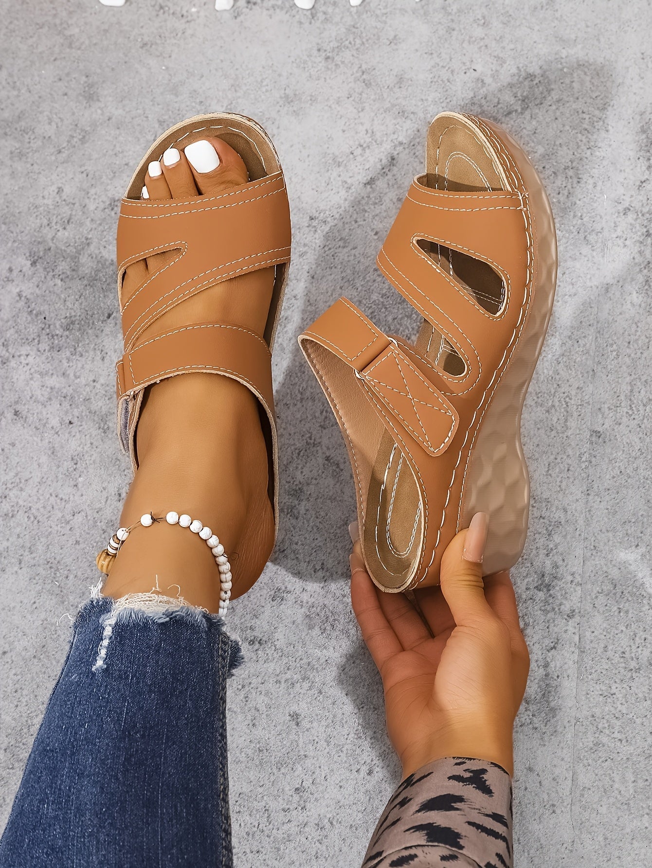 Rowella - Elegante sandaal met plateau en band