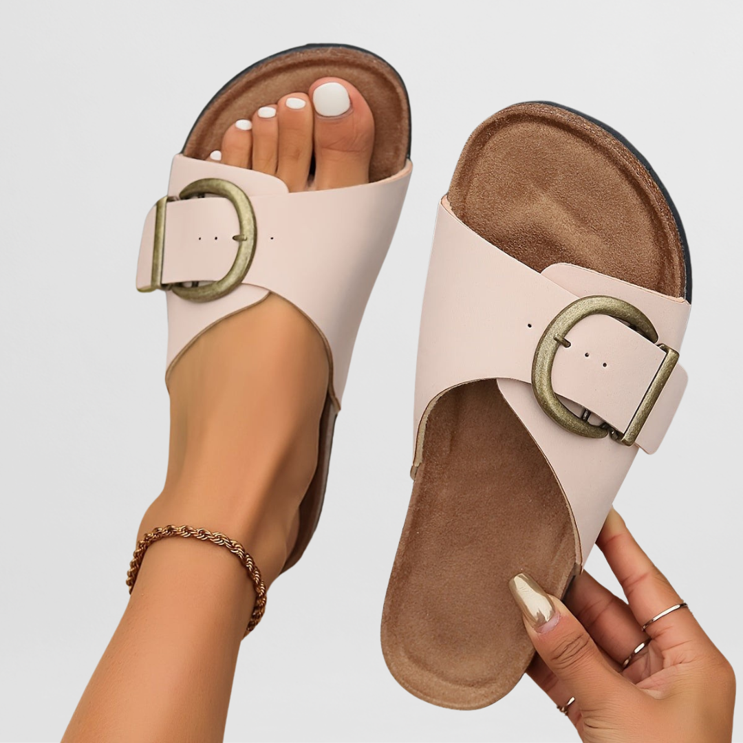 Ilaria | Gladde Glijcomfortsandalen