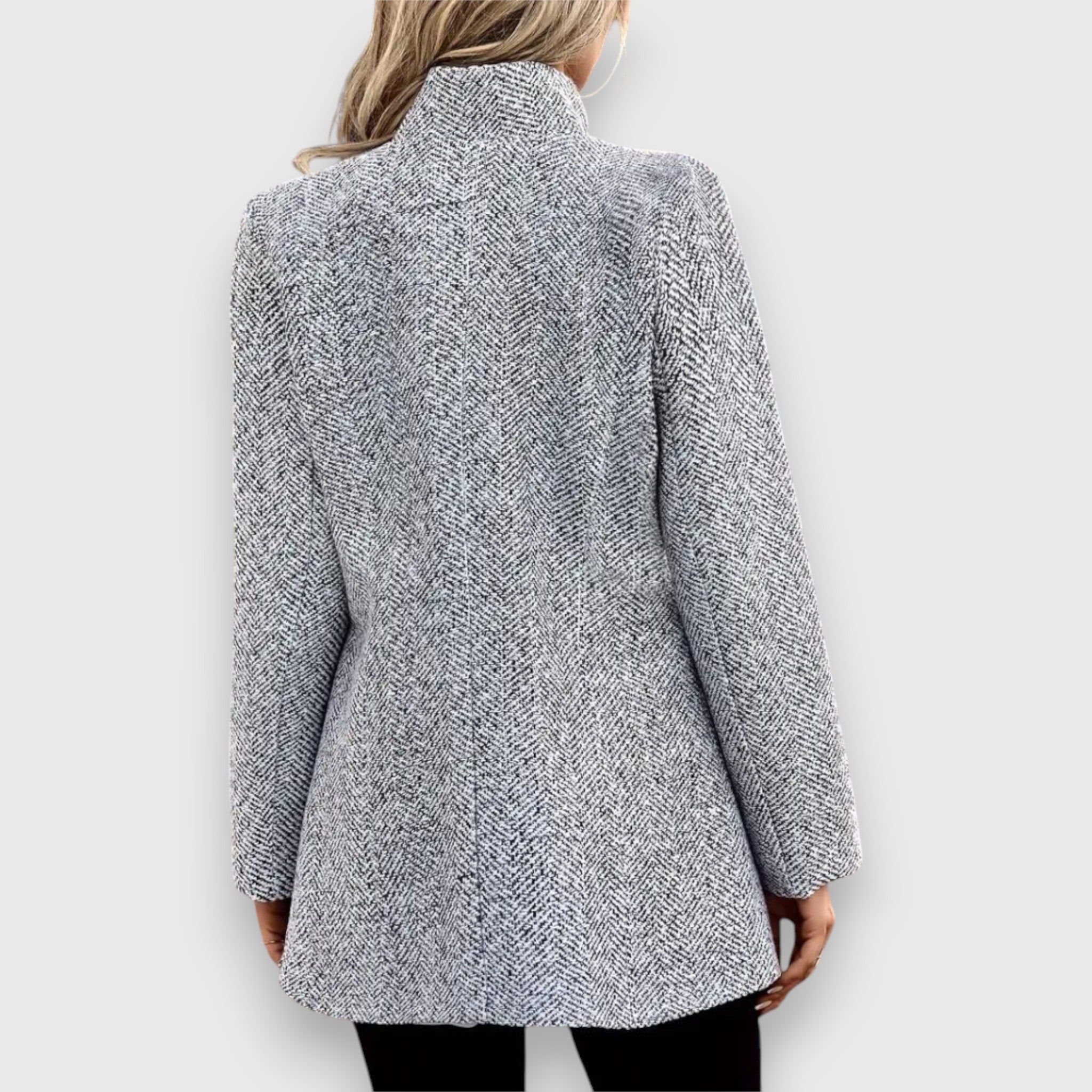 Livana β Blazer