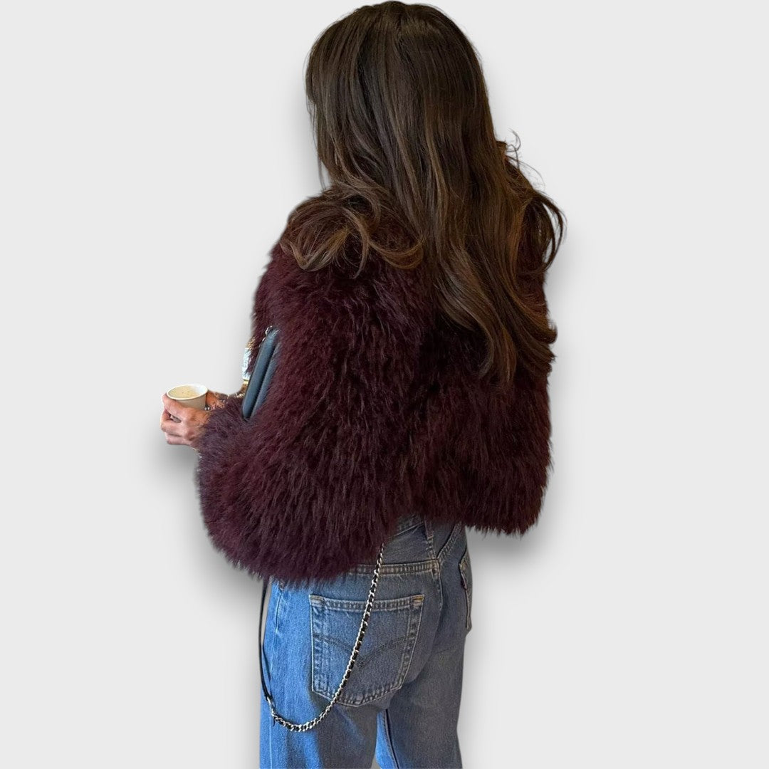 Mile – Luxe ecologische bont in een diepe bordeaux kleur