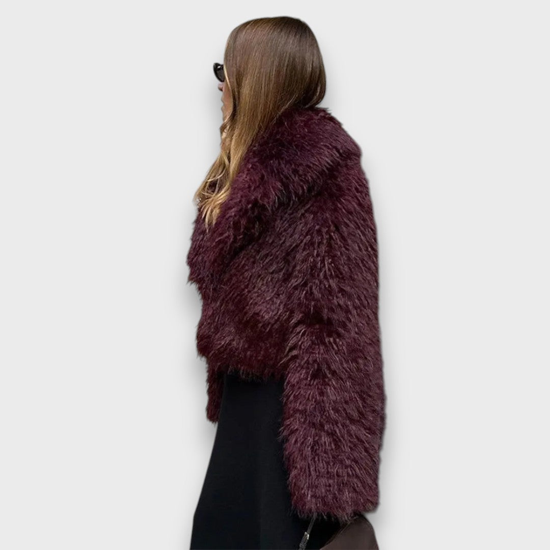 Mile – Luxe ecologische bont in een diepe bordeaux kleur