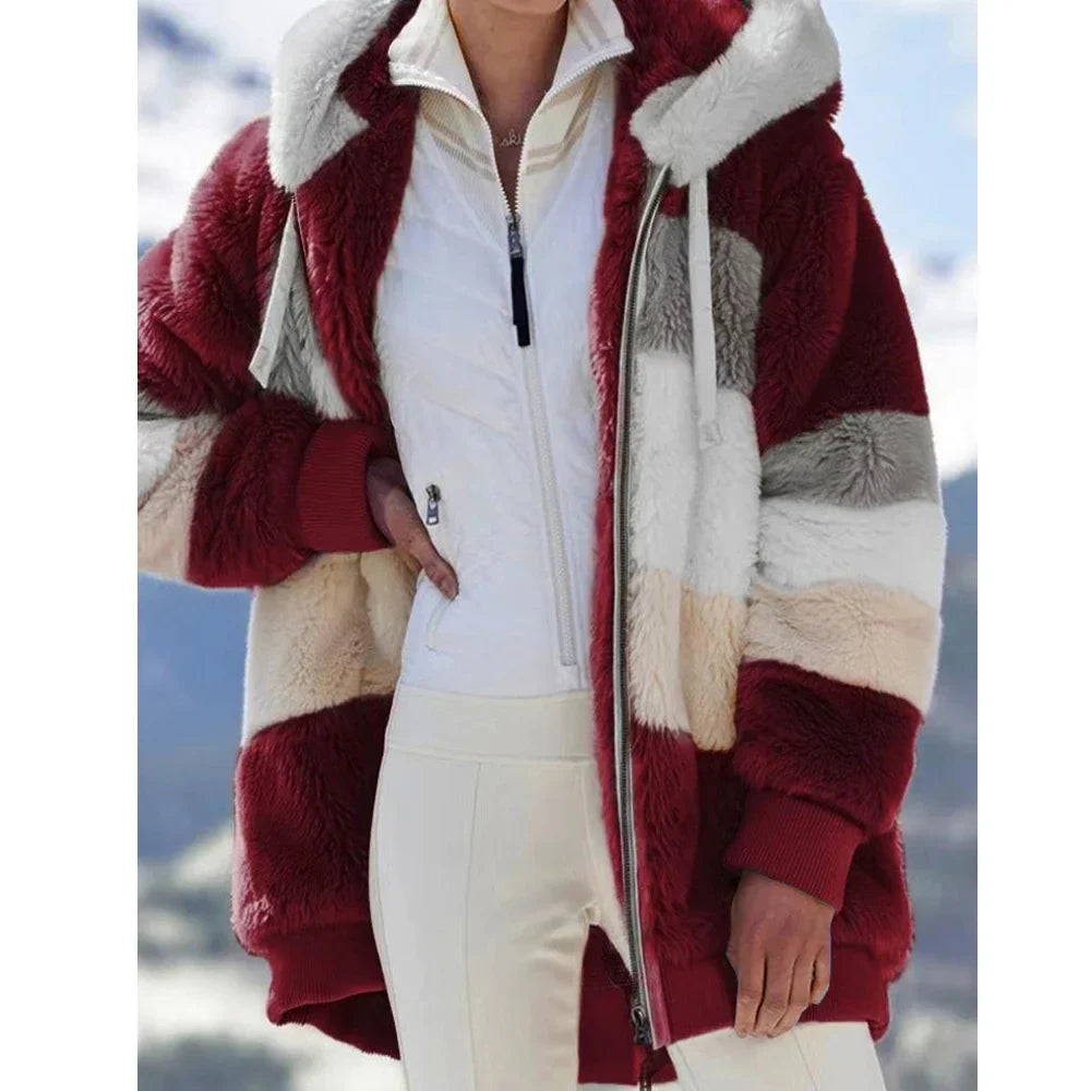 Hazel | Oversized jas met capuchon, zakken en ritssluiting