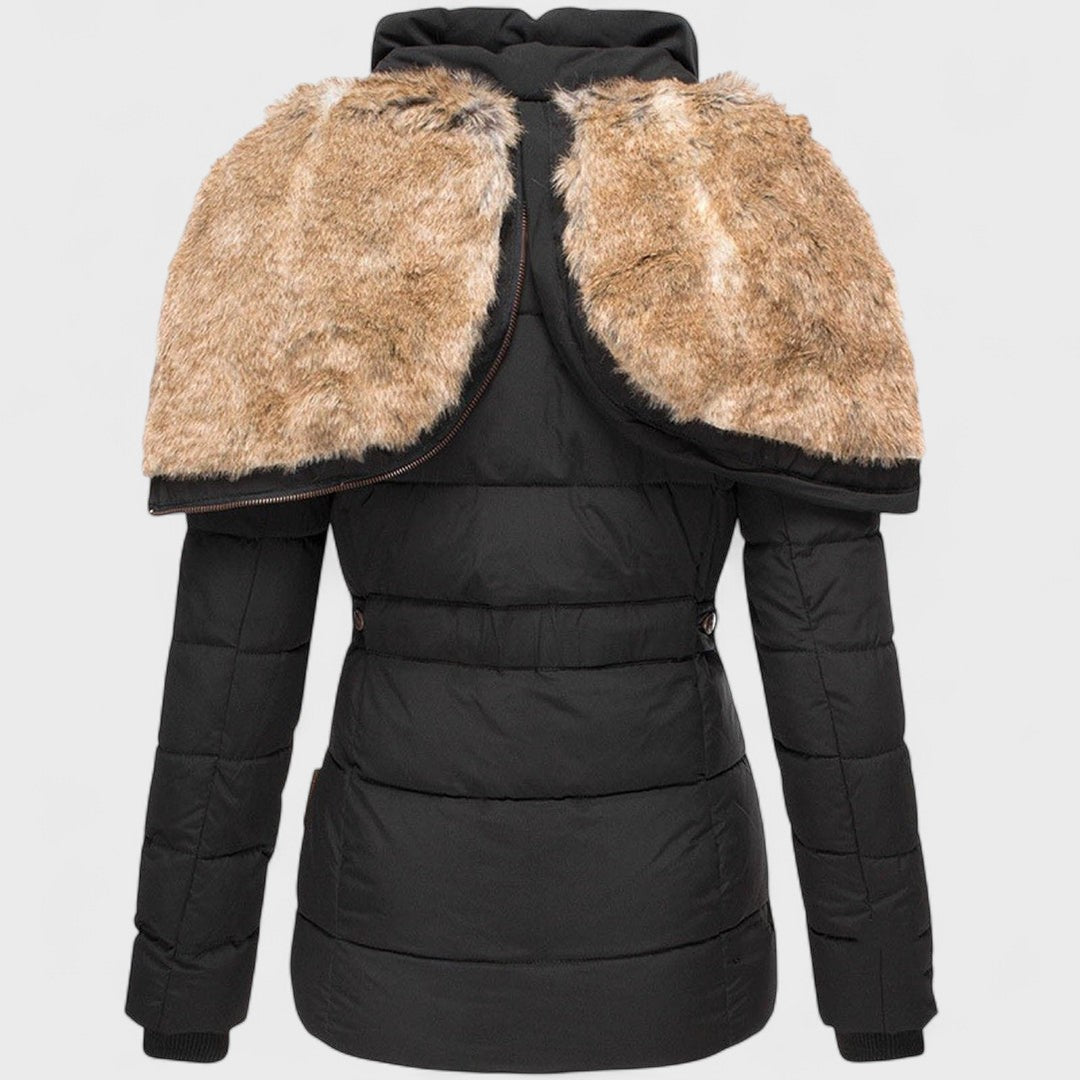 Annamarie - Puffer met capuchon en slank ontwerp
