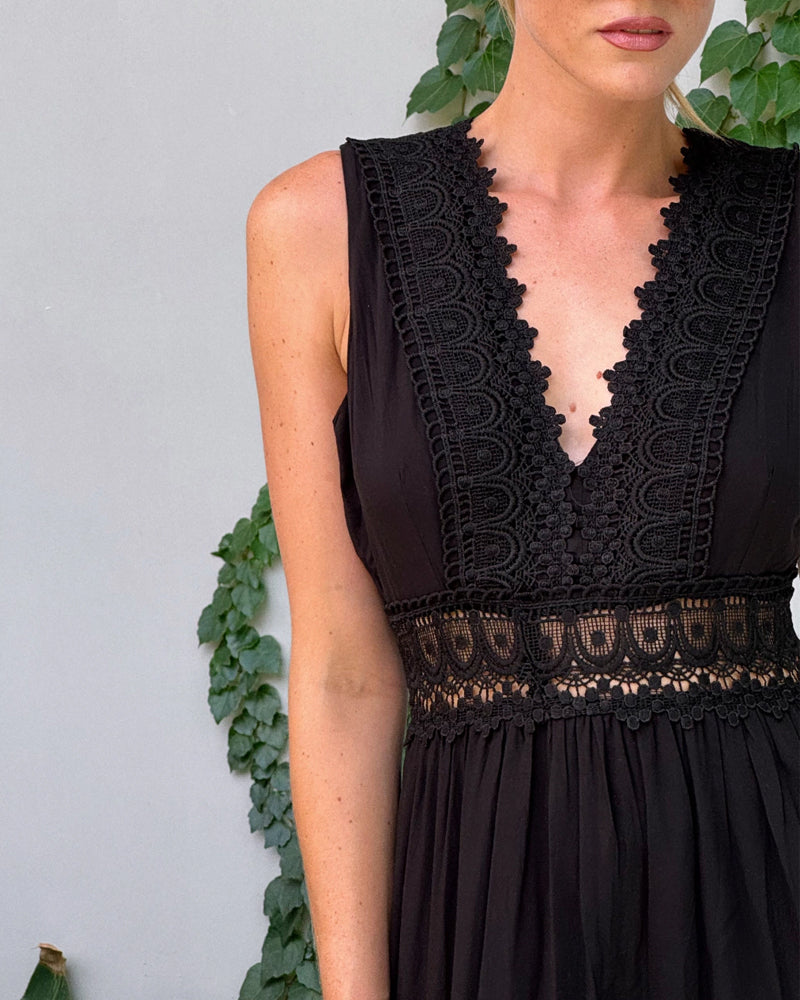 Ninfea | Mouwloos midi-jurk in boho-stijl met kantdetails