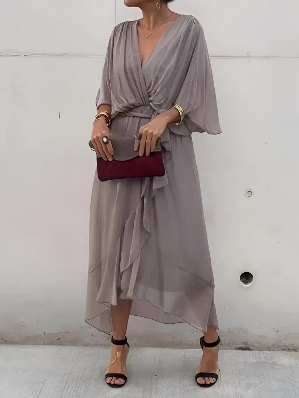 Koelman | Chiffon Jurk met V-Hals – Licht, Vloeiend & Verfijnd