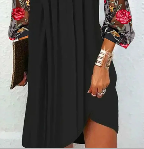 Renata – Elegante Jurk met Geborduurde Mouwen