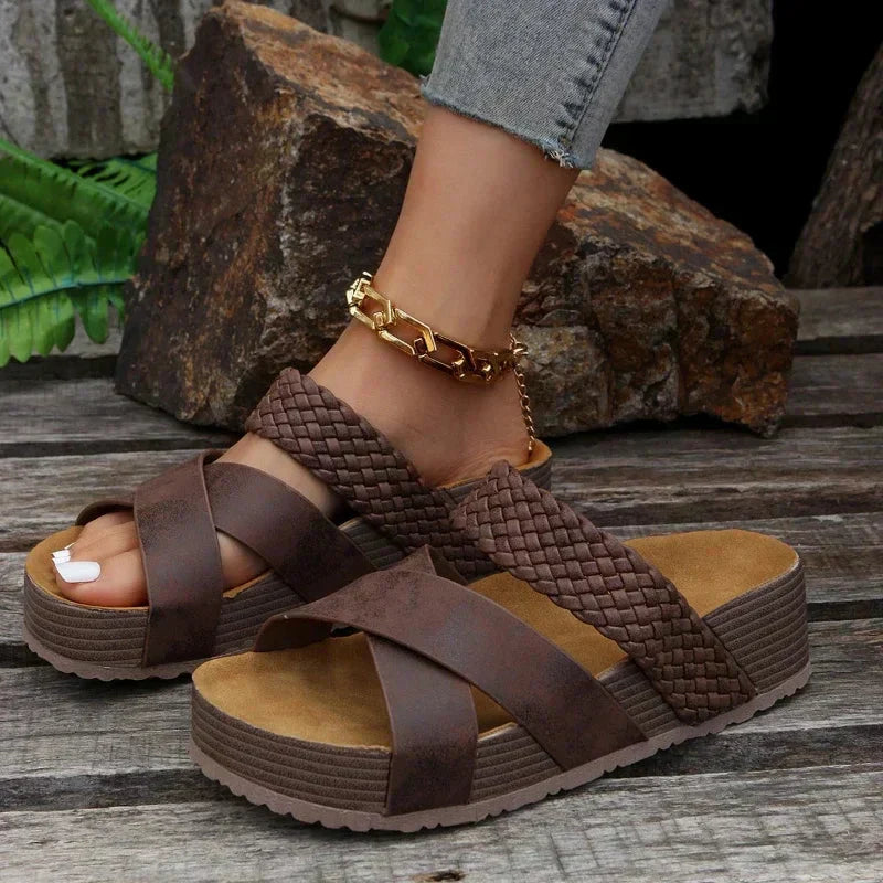Lina™ – Tijdloze Geknoopte Sandalen