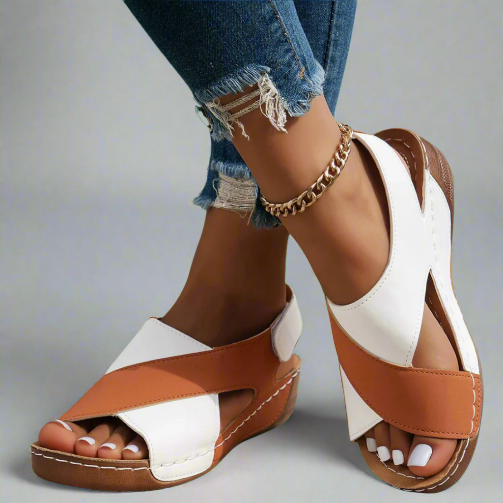 Alwine | Handgemaakte Wedgesandalen van premium-materialen