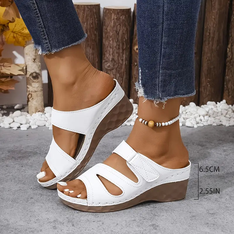 Rowella - Elegante sandaal met plateau en band