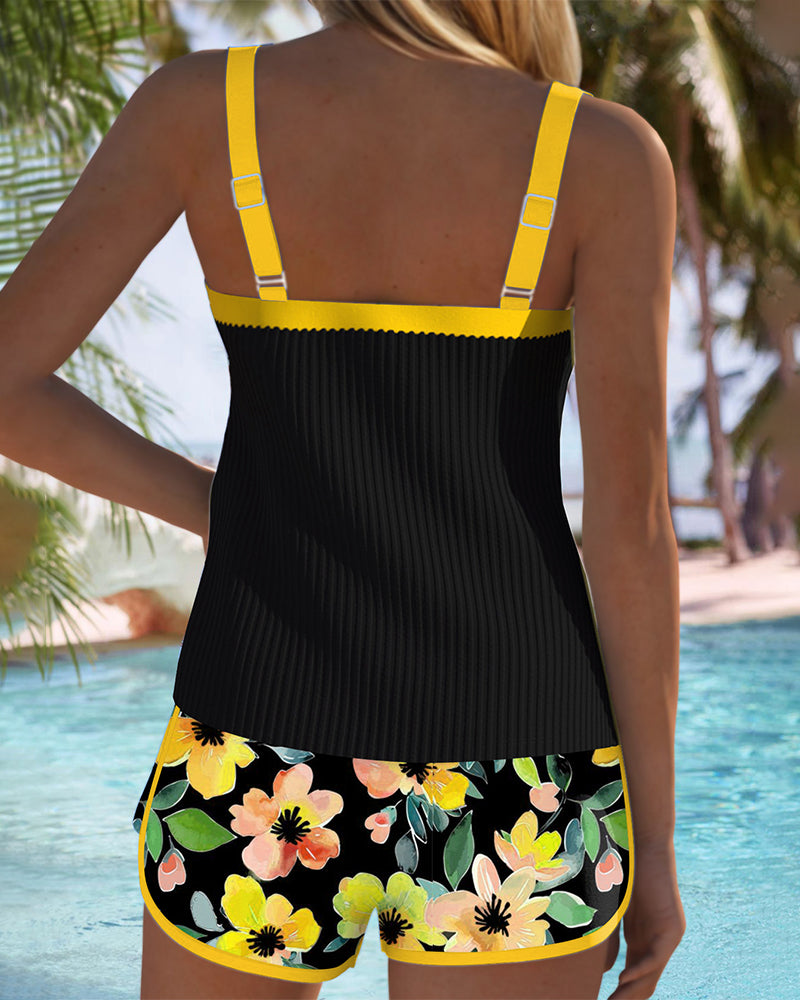 Lenny | Zwart bloemrijk tankini met strandshorts | Laatste dag 80 % korting!