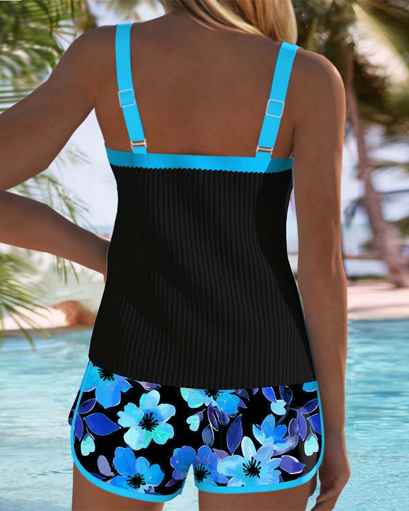 Lenny | Zwart bloemrijk tankini met strandshorts | Laatste dag 80 % korting!