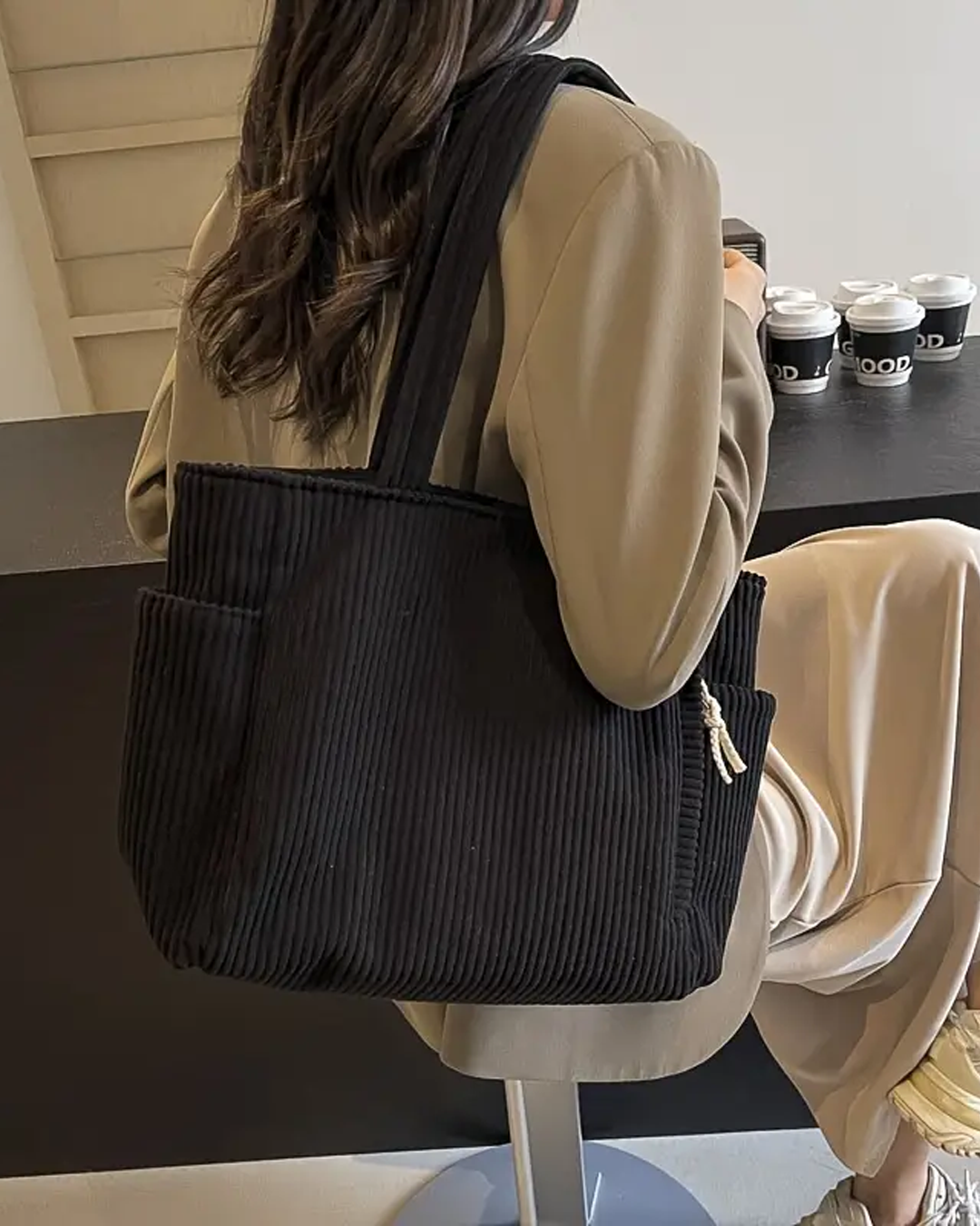Tilda – Geribbelde draagtas met koorddetail