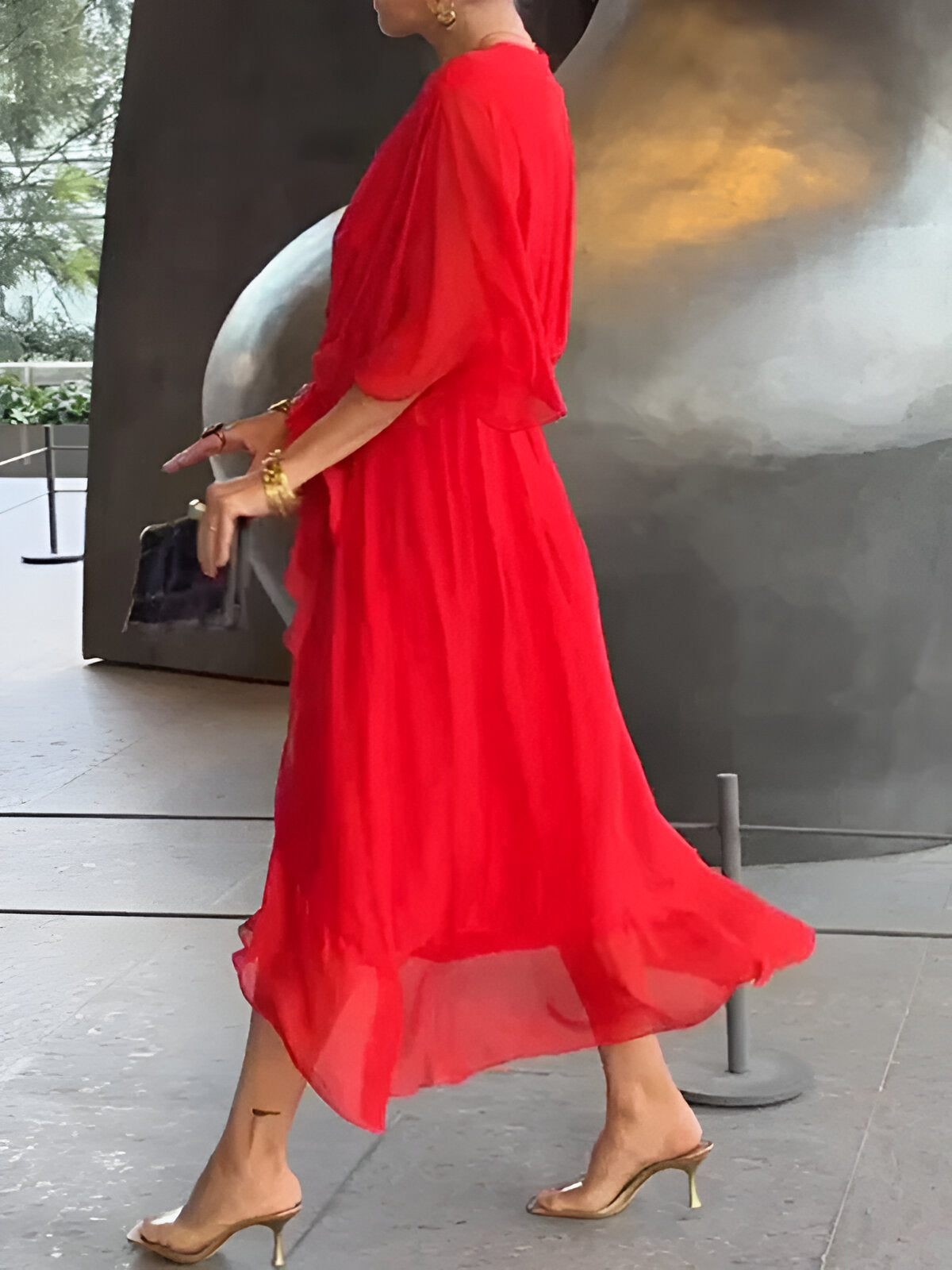 Koelman | Chiffon Jurk met V-Hals – Licht, Vloeiend & Verfijnd